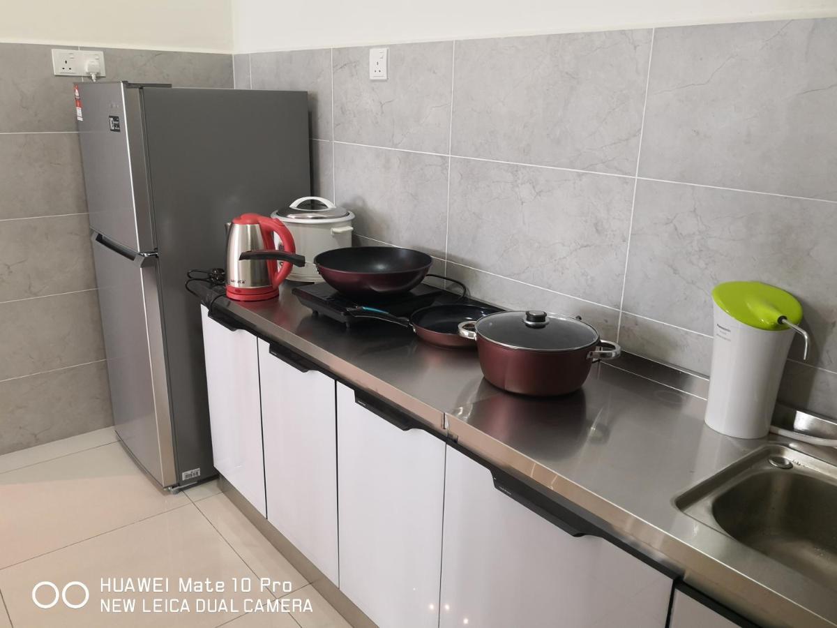 Mcz Homestay Ipoh Town 2Room 7Pax Free Wifi Exteriör bild